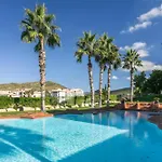 Avec 2 Piscines
